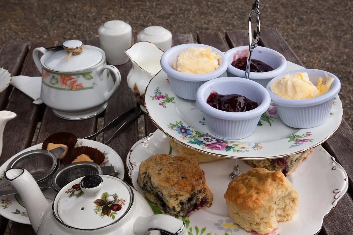 Classic British Scones Recipe with Step-by-Step Photos