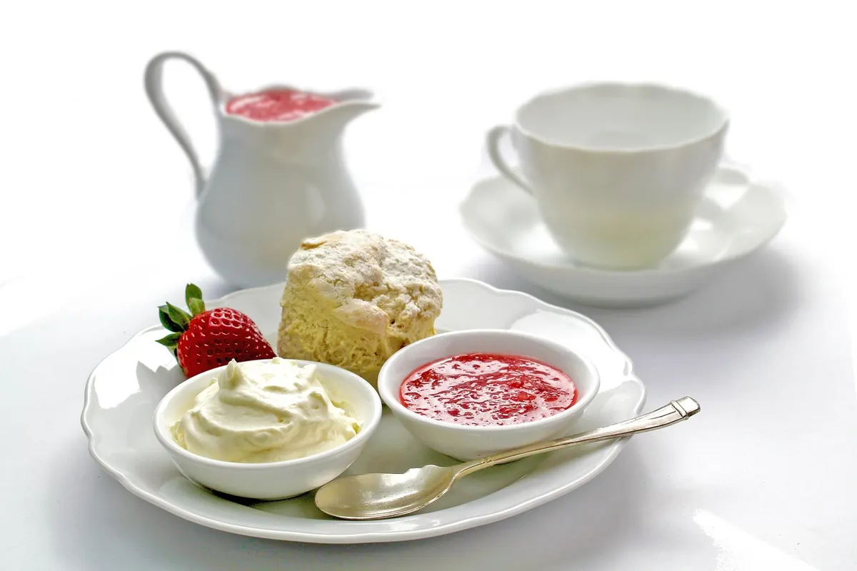 Scottish Oat Scones vs. English Cream Scones: Regional Differences Explained